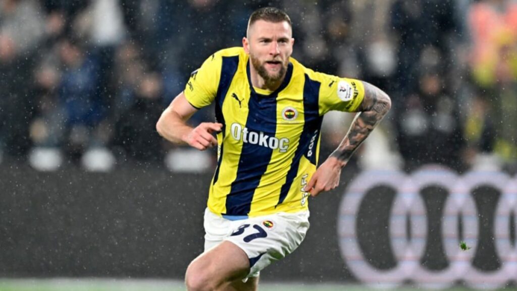 fenerbahceden gece yarisi transferi mourinho tepki gostermisti 391cbMNi