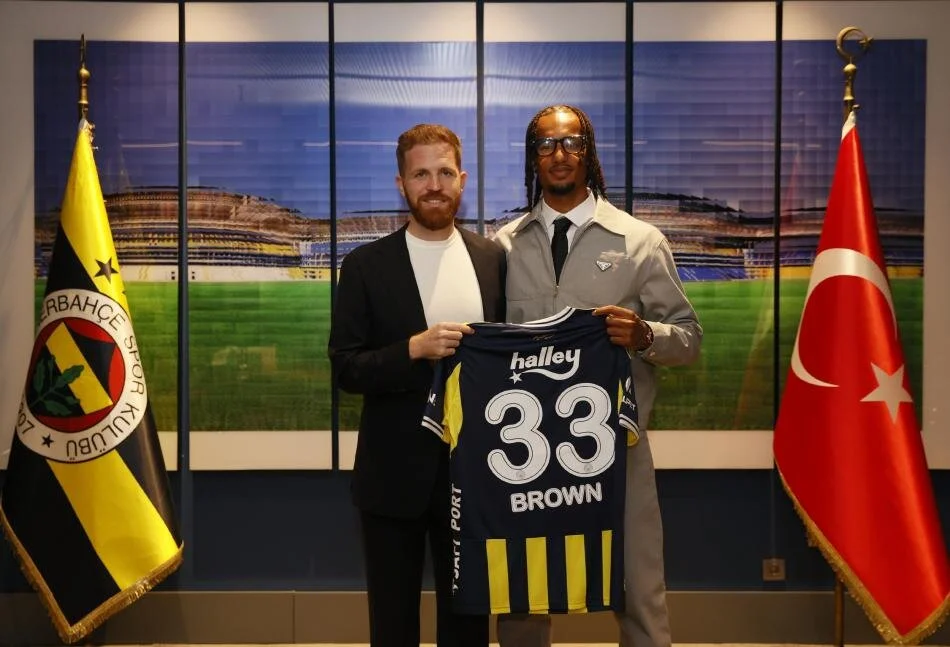 fenerbahceye imza atan archie browndan taraftarlara iddiali mesaj 1 HQrB9cSI