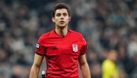 fifadan tartismali super lig hakemine gorev AI31bCEX