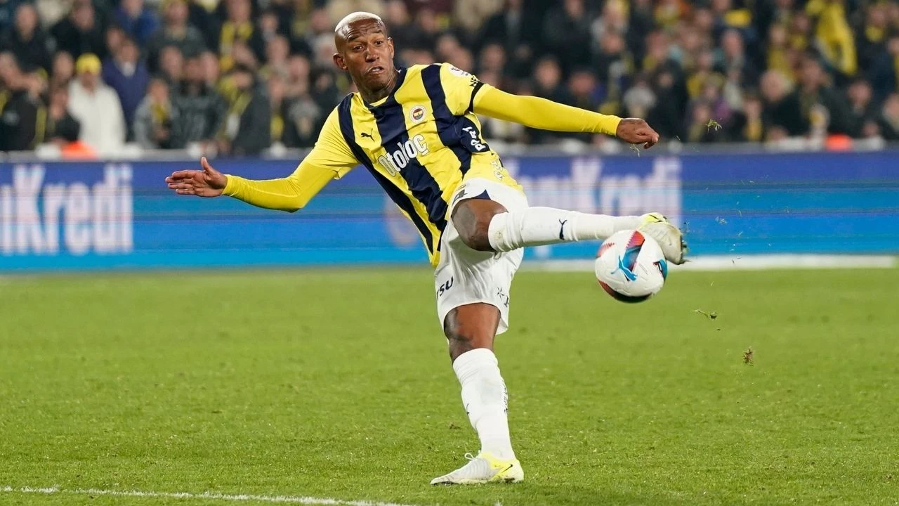 geldigi gibi gidiyor mourinho biletini kesti fenerbahcede hic beklenmedik ayrilik 2