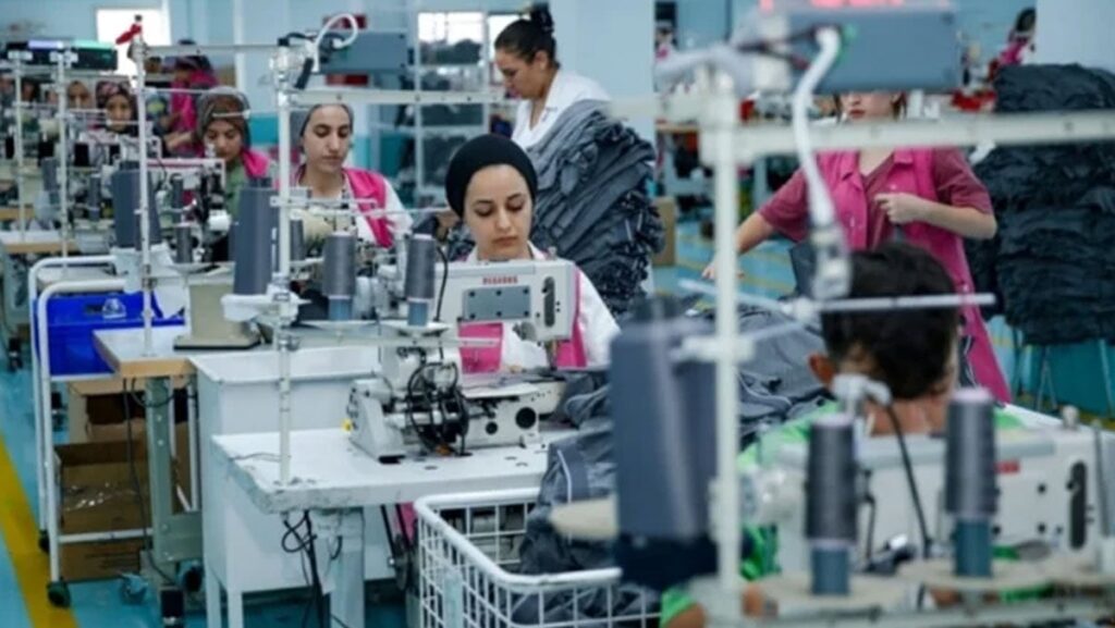 hazir giyimde 145 bin kisi isinden oldu nIYPFbWJ