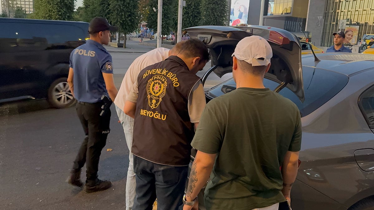 huzur operasyonunda yuzlerce gozalti 1 6zeFNPSG