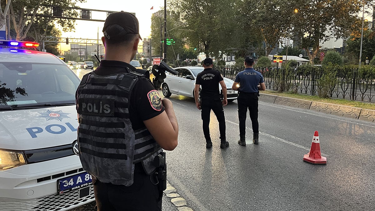 huzur operasyonunda yuzlerce gozalti 2 mgUNmCi4