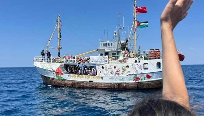 israil yardim gemisi hanzalayi basti 0