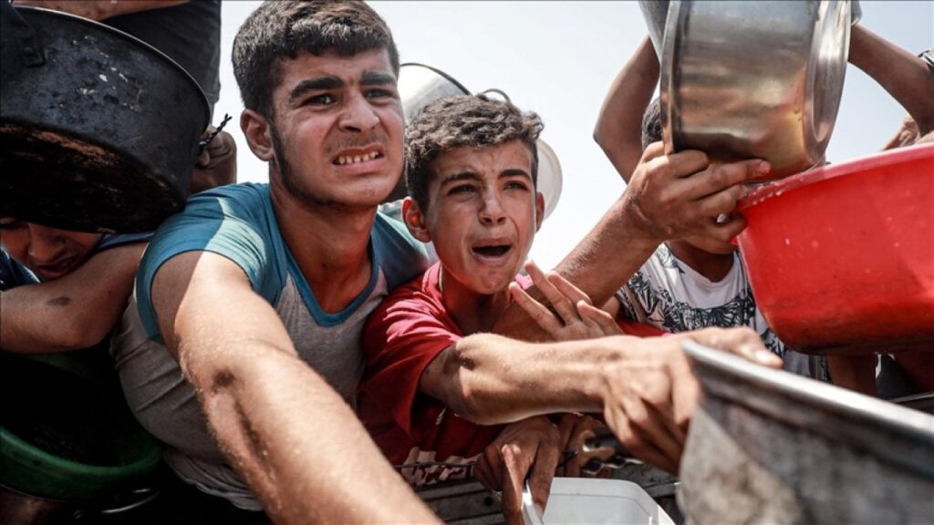 israil yarin gazzede saldirilara birkac saatlik insani ara karari aldigini bildirdi CJWvDXis