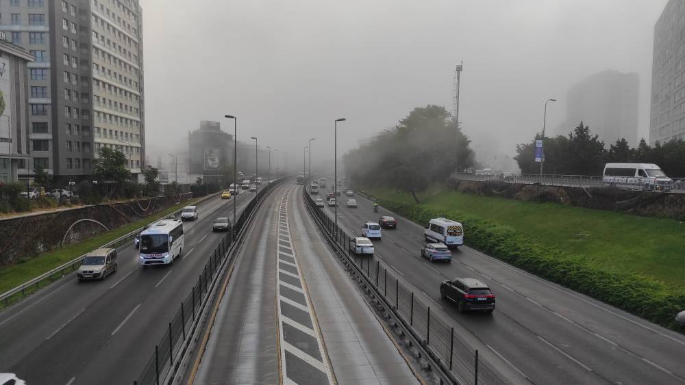 istanbul gune sisli uyandi gorus mesafesi dustu 3 VfeRmvJs