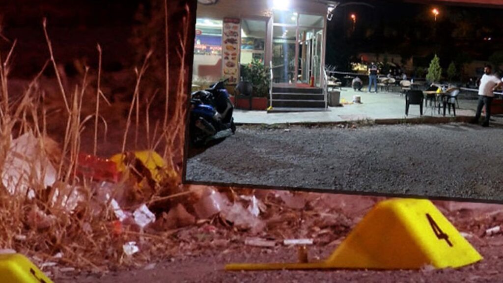 istanbulda gece yarisi dehset metro cikisindaki kafeye silahli saldiri PHLNa94s