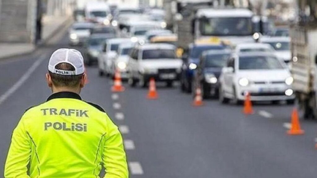 istanbulda suruculer icin 15 temmuz uyarisi iste trafige kapatilacak yollar xmTe8BaX