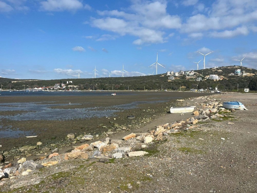 izmirde deniz cekilmesi devam ediyor 1 RrrRnHZ1