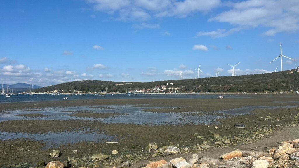 izmirde deniz cekilmesi devam ediyor uKEFxJ3I