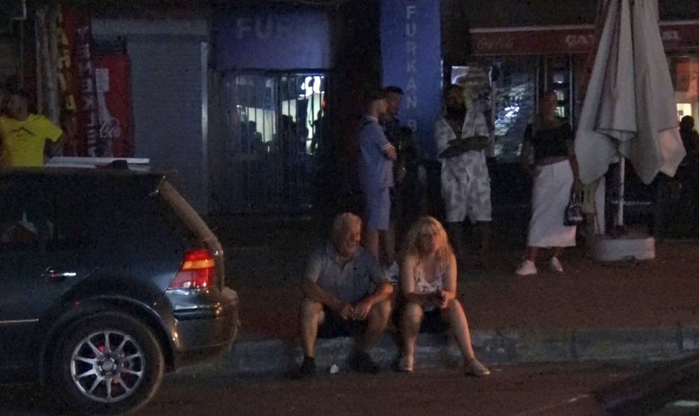 kahraman itfaiyeci ofkeli kocayi tek hamlesiyle durdurdu mutfak tupunu bomba gibi patlatacakti polisler bile ym3YHjOR