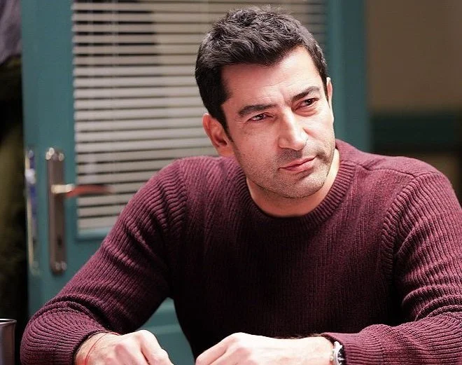 kenan imirzalioglu yillar sonra setlere geri donuyor esra bilgicin adini duyunca 3