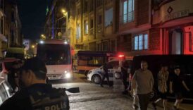 komsu kavgasi sokak savasina dondu gogsunden bicaklandi ZZiBUY33