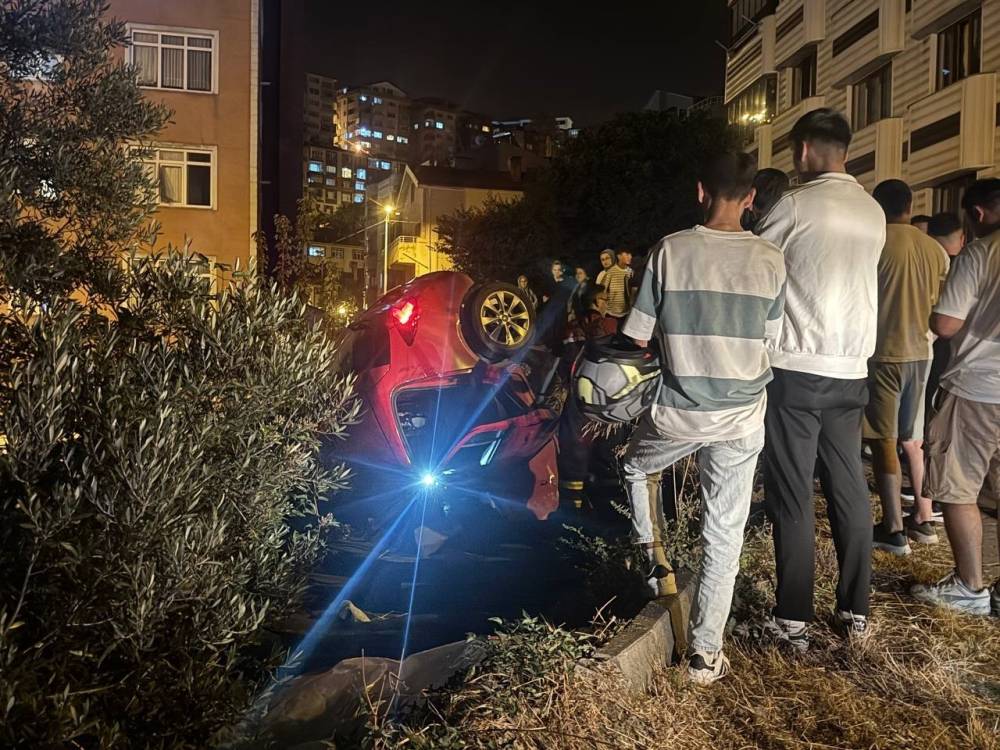komurluge ucan otomobil sok etti 0