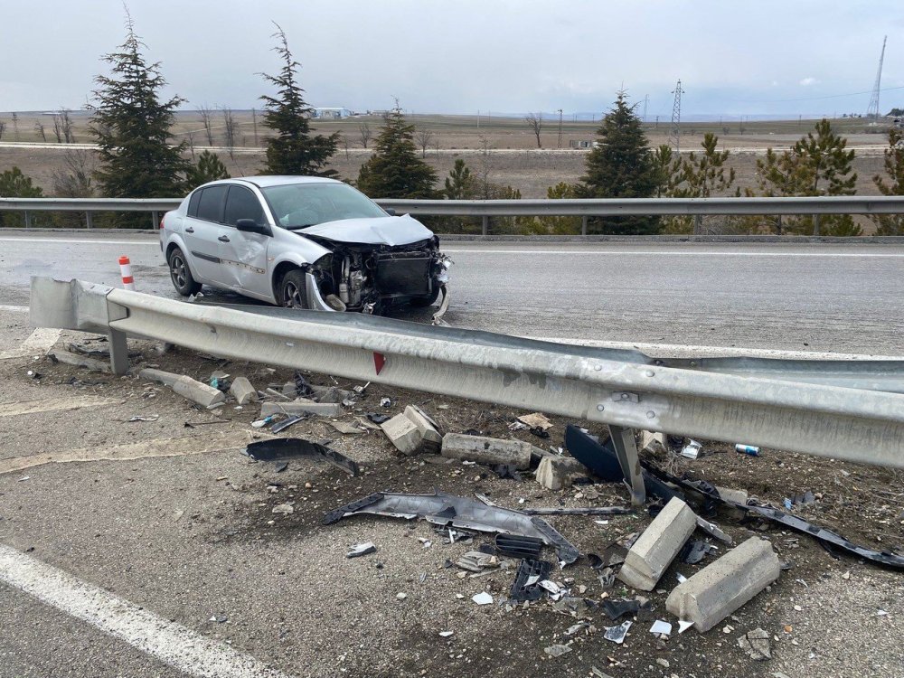 konyada trafik kazasi 1 yarali 0 N5BmOlWg