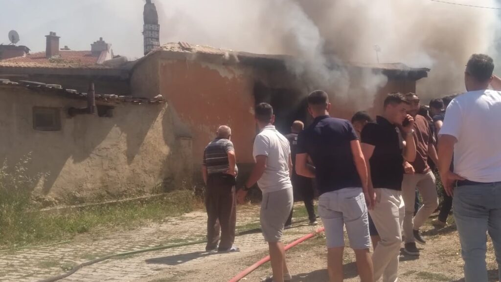 konyada yangin felaketi 1 kisi oldu p86SmQnR