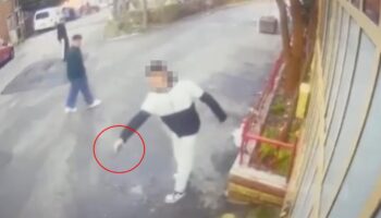 kuaforde baslayan tartismanin bedeli agir oldu genc silahla geri dondu LaVeBCmU