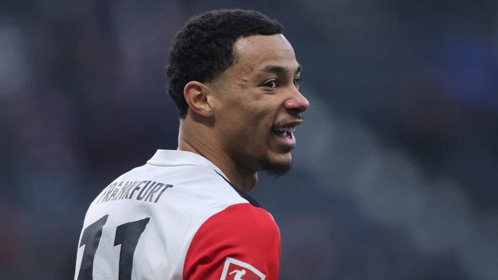 liverpool hugo ekitike transferinde sona yaklasti rekor teklif 75xSX7SM