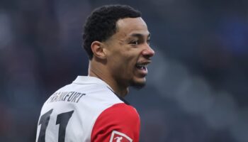 liverpool hugo ekitike transferinde sona yaklasti rekor teklif 75xSX7SM