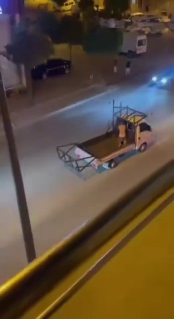 mahalle sakinleri tacizciyi affetmedi goruntuler sok etti 3 yJpDzwXT