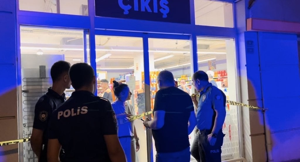 markette dehset sacti sapik misin tartismasi kanli bitti 1 9ZH9Z6ds