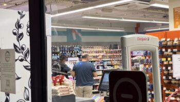 markette dehset sacti sapik misin tartismasi kanli bitti NCP77XGe