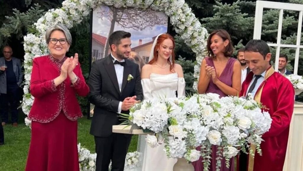 meral aksenerin yeni imaji gundem oldu J46ZMW9t