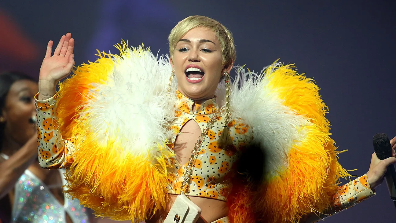 miley cyrus turneleri iptal etti nedeni herkesi sasirtti 2 p5ayjp4j
