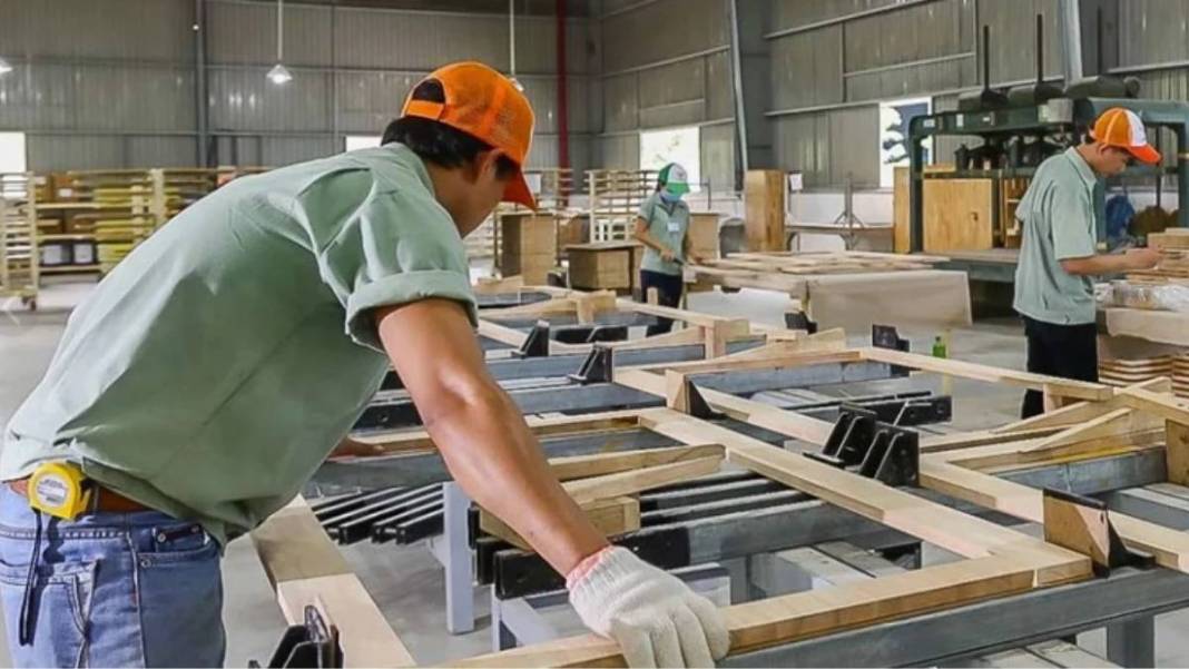 mobilya devi iflas etti siparisler yarim kaldi 115 calisanin gelecegi tehlikede 5