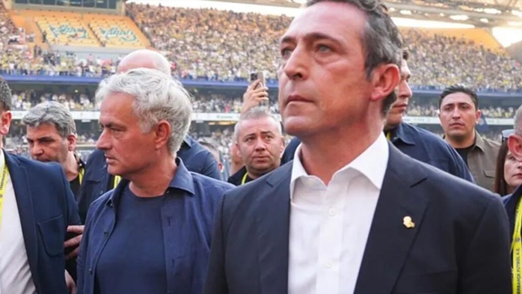 mourinho mutsuz yonetime sitem N5PIAVtO