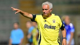 mourinhodan ilginc transfer cikisi playstation oynamiyoruz JJt9gkdp