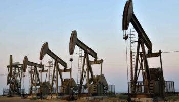 o ilimizde nehir gibi akan petrol bulundu arac sahiplerini korku sardi b59Y6BgZ