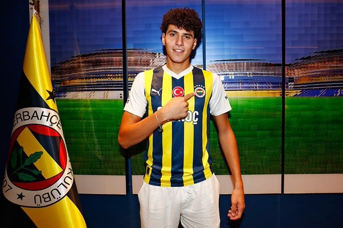 omar fayed fenerbahceden ayriliyor 0 5O35B812