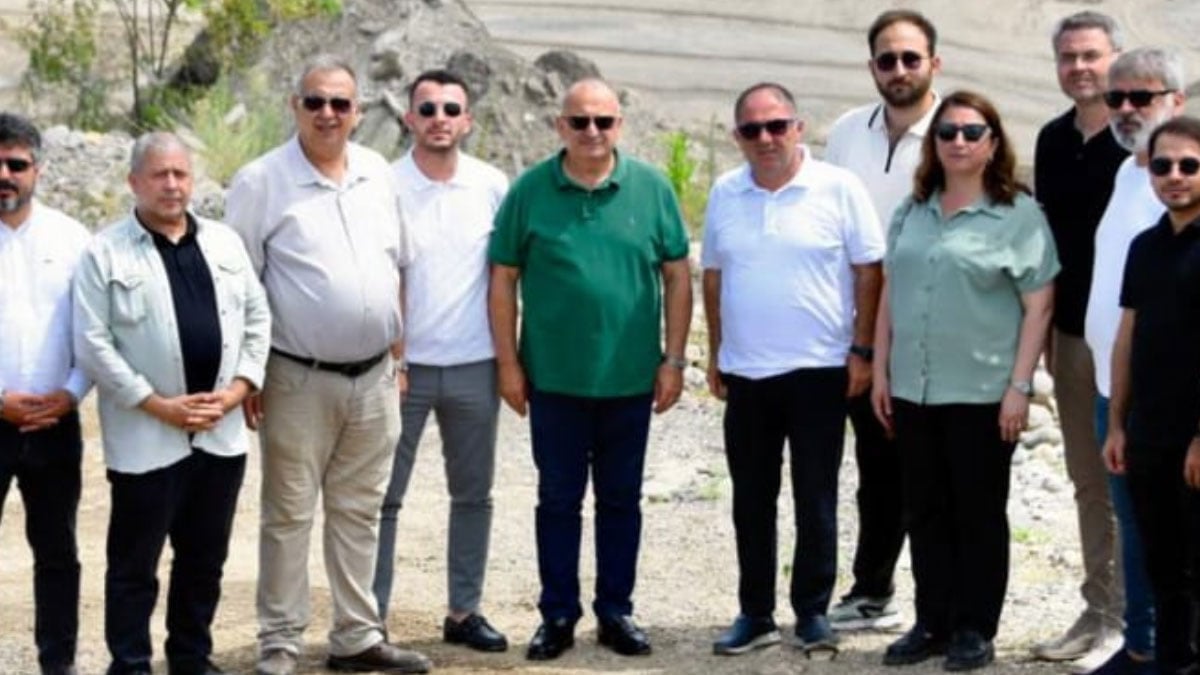 ordunun unye ilce belediyesinden 1 milyar lirayi asan yol yatirimi 1 4gIRaQKg