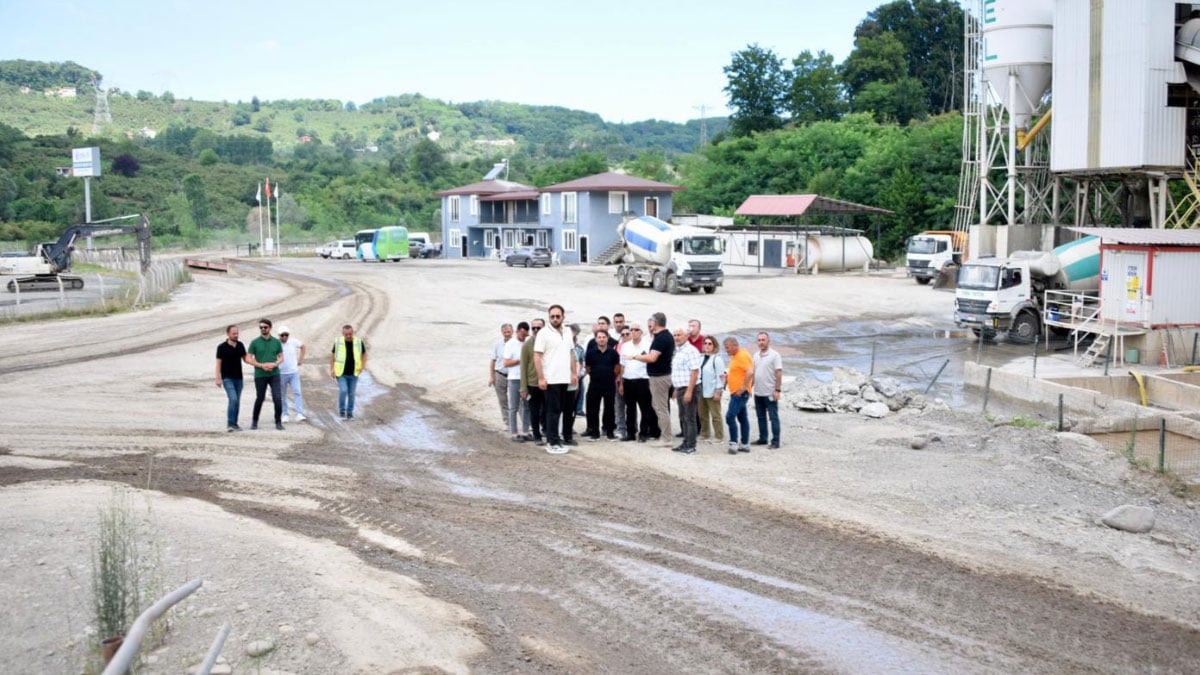 ordunun unye ilce belediyesinden 1 milyar lirayi asan yol yatirimi 2 Uzm1VfTa