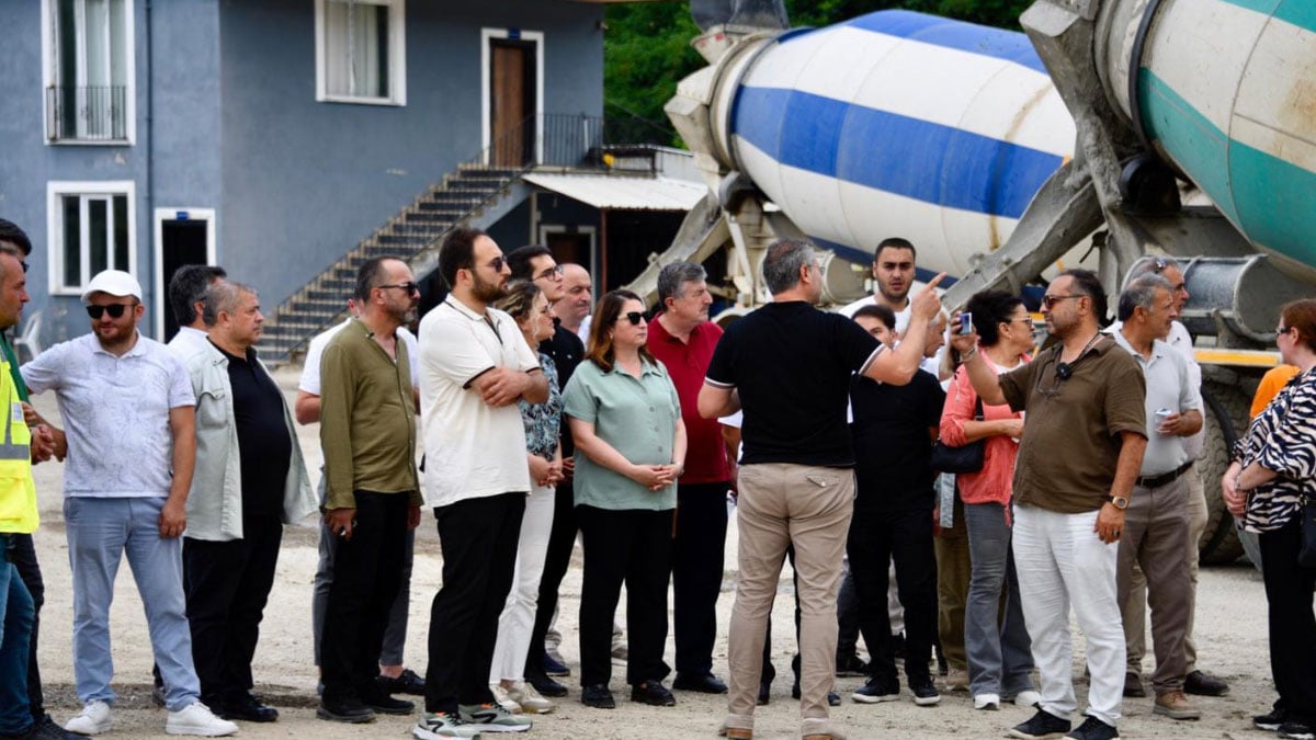 ordunun unye ilce belediyesinden 1 milyar lirayi asan yol yatirimi 8 BZ2QCMKp