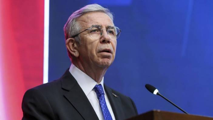 ozgur ozel dugmeye basiyor ak toroslarin pesindeyim 1 C2wpR7rh