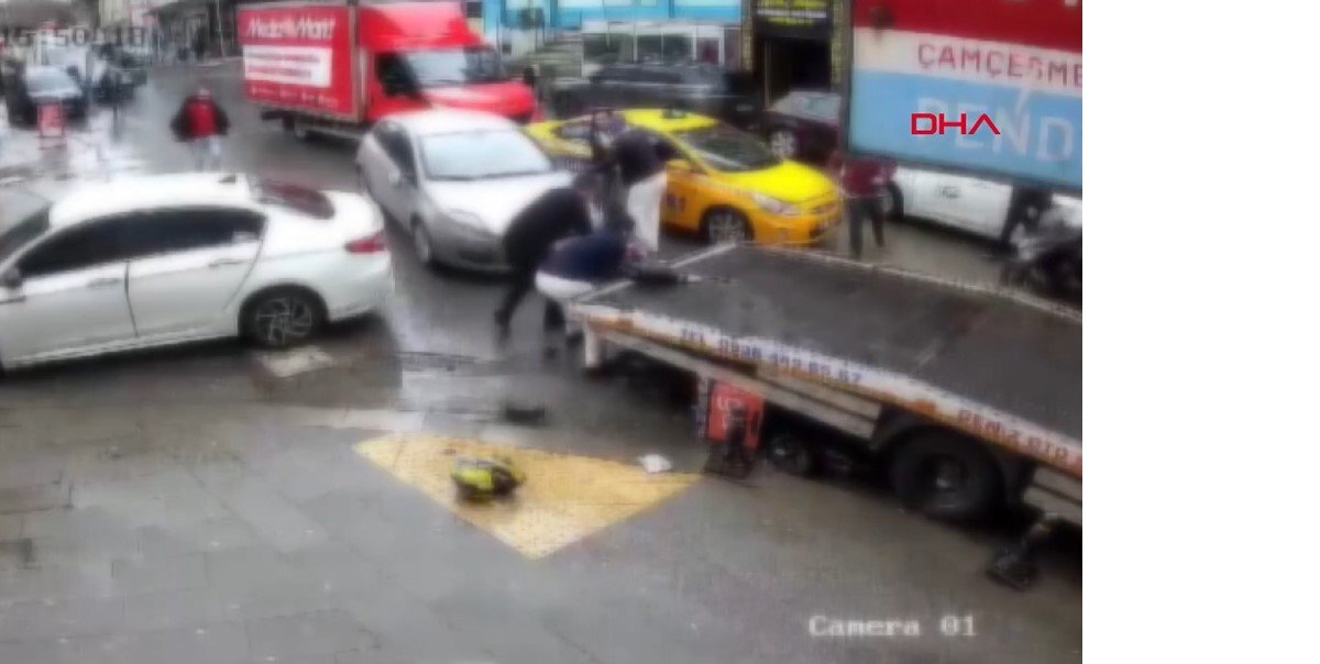 pendikte aracini motokuryenin ustune surmustu surucunun ifadesi hayrete dusurdu 2 j88gVd6w