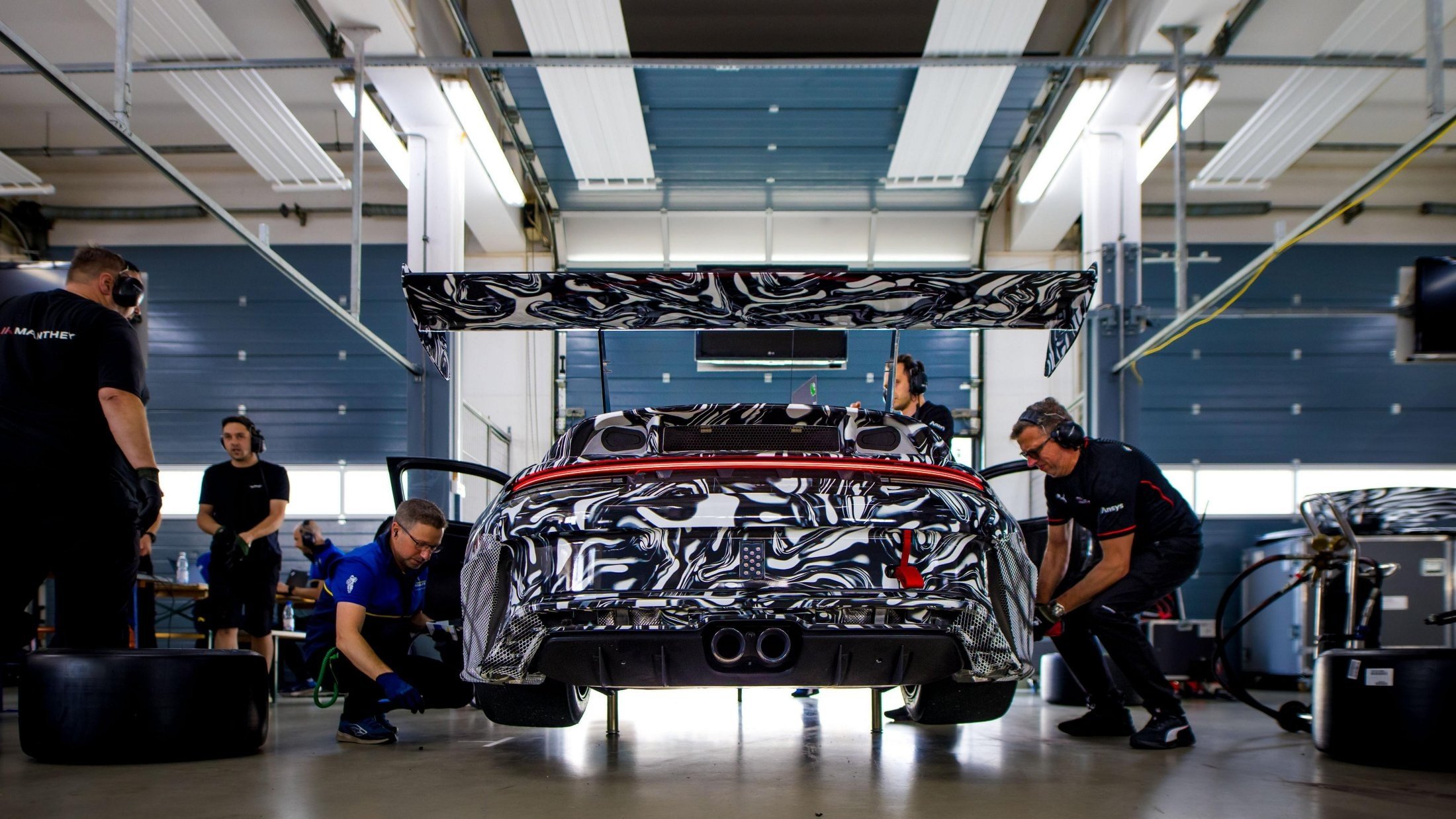 porschenin yeni canavari 911 gt3 cup pistlere iniyor 0 sXsufw5w