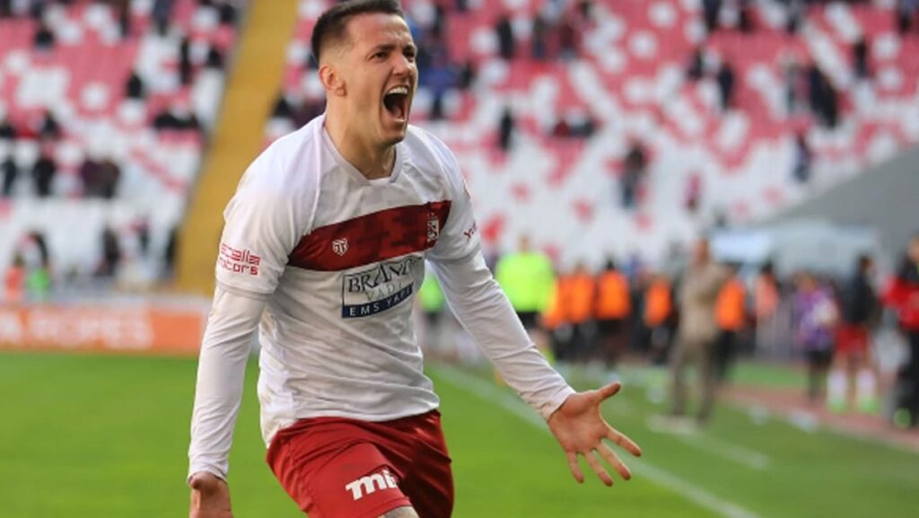 rey manajin yeni takimi belli oldu bonservisi sok etti OMFVCbi7