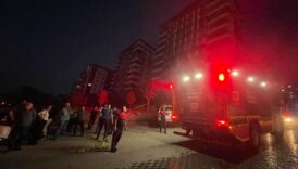 sanliurfada evde cikan yanginda 3 kisi dumandan etkilendi VZ6a53lV