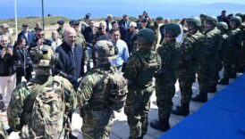sinirdaki binlerce askeri isaret etti burnumuzun dibindeki tehlike B76evbwZ