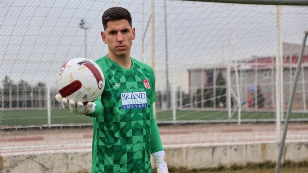 Sivasspor, Nikolic ile yollarını ayırdı 1 sivasspor nikolic ile yollarini ayirdi npQjfKxM