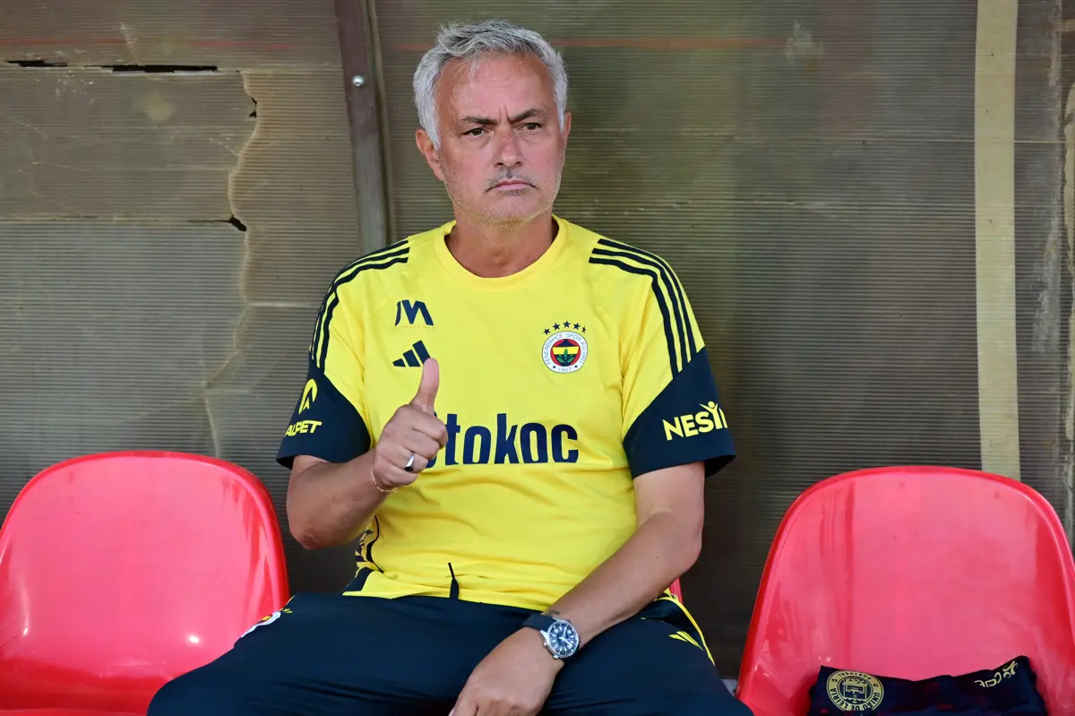 taraftar osimhene karsilik onu istiyordu mourinhodan taraftarlari heyecanlandiran viktor gyokeres aciklamasi 2 FFPRMjKY