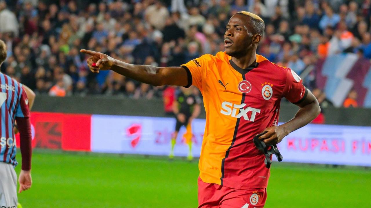 taraftarlar resmi aciklamayi bekliyordu galatasaraydan flas victor osimhen karari 2 BRgtUIvr