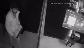tarzi dikkat cekti avcilarda pes pese oyun salonlarina gitti zyhYaPCH