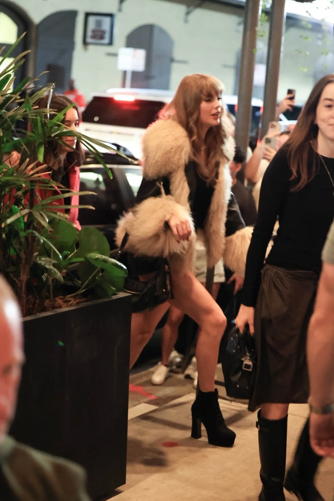 taylor swiftten super bowl 2025 oncesi new orleans cikarmasi 3