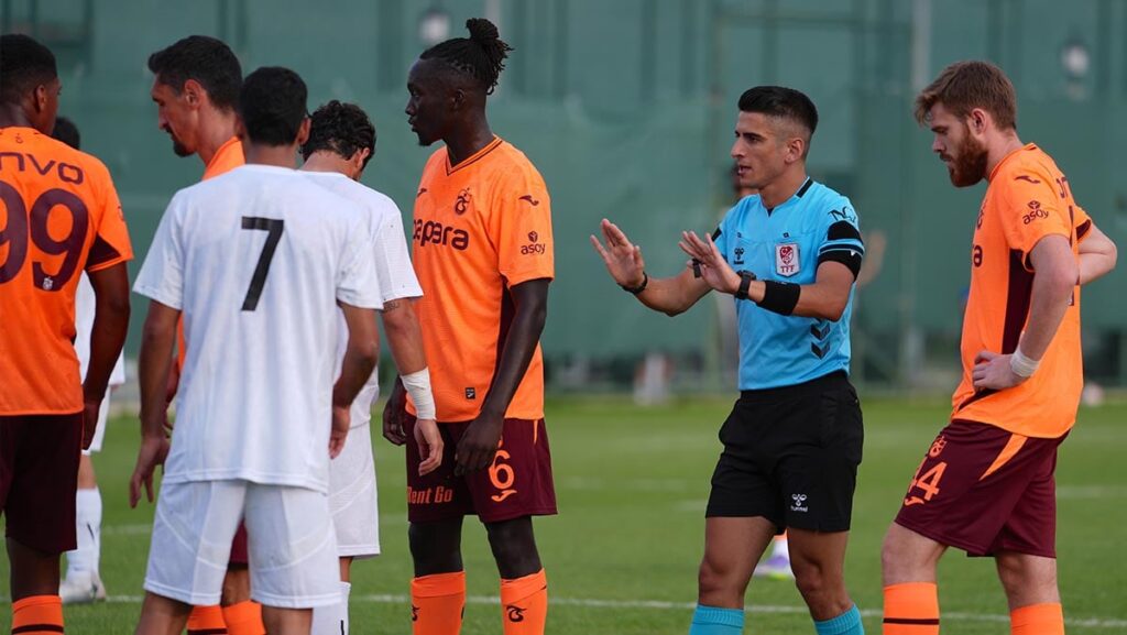 trabzonspor macina damga vuran tac atisi rSgwrStE
