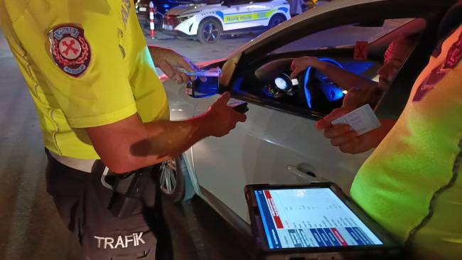 trafik denetiminde 98 surucuye 596 bin tl para cezasi kesildi 0 6hjsPCQ9