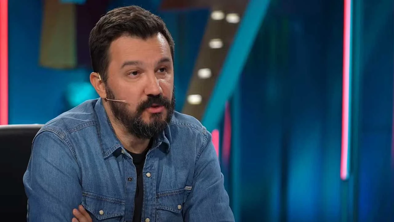 trt yorumcusu acikladi iste isim isim galatasaraya gelecek ve ayrilacak oyuncular 1 Ar1LGG5g
